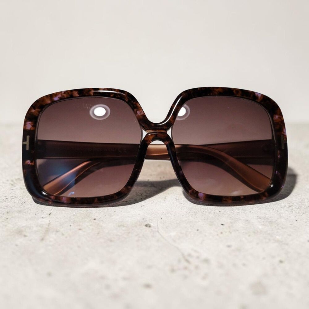 Tom Ford Valeria FT0389